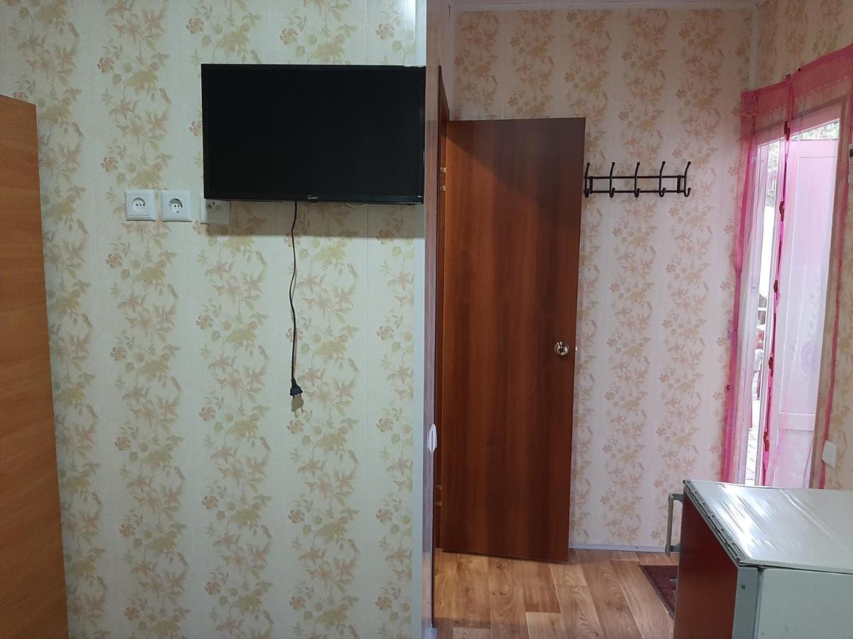 Mini Hotel Уютный Дворик オデッサ エクステリア 写真